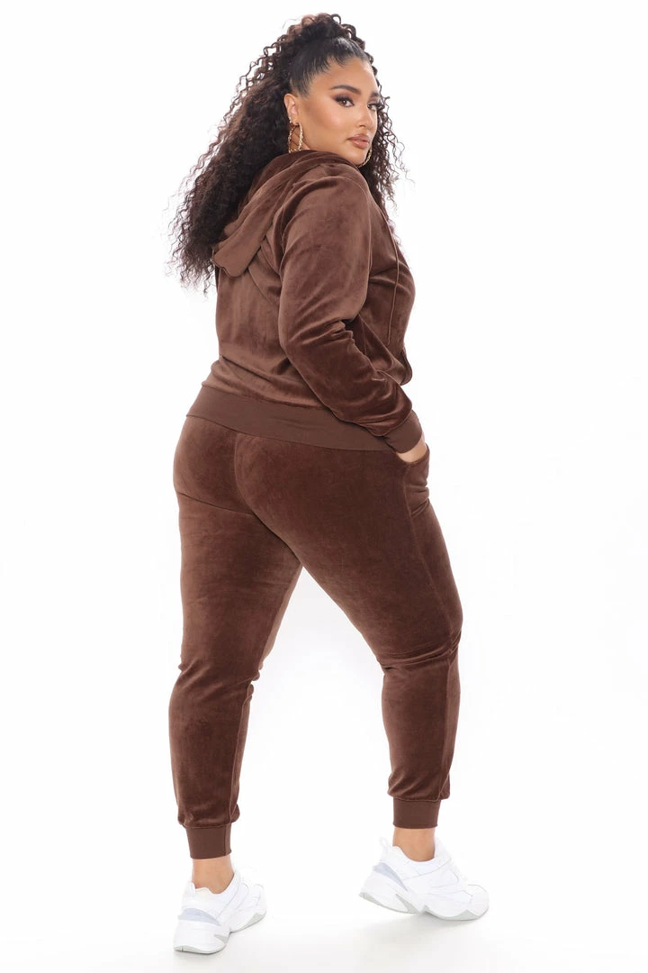 Fashion Nova The Original Trendsetter Velour Set - Chocolate Sweatshirt Sets