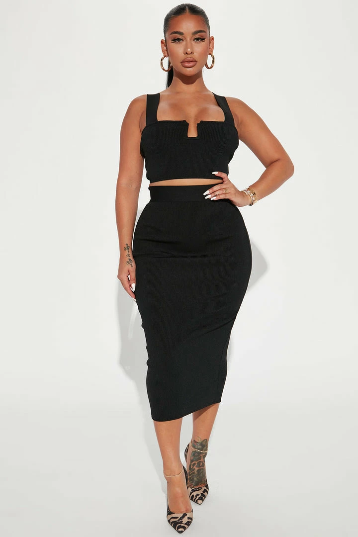 Fashion Nova Tulum Vibes Sweater Skirt Set - Black