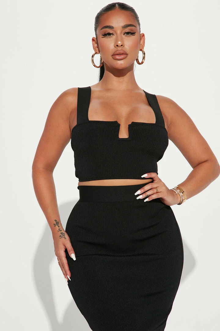 Fashion Nova Tulum Vibes Sweater Skirt Set - Black