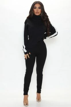 Fashion Nova Krista Sweater Legging Set - Black/White