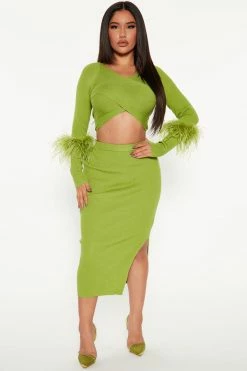 Fashion Nova High Maintenance Feather Skirt Set - Green