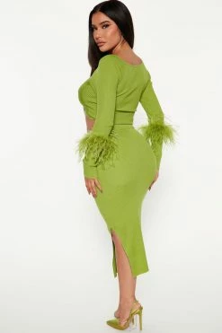 Fashion Nova High Maintenance Feather Skirt Set - Green