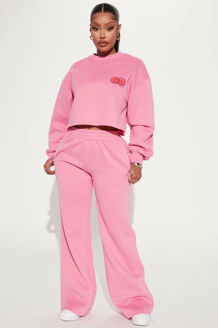 Fashion Nova Moody Much Cropped Sweatshirt - Pink