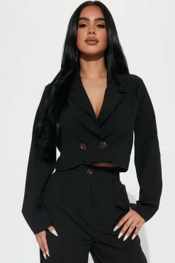 Fashion Nova London Cropped Blazer - Black