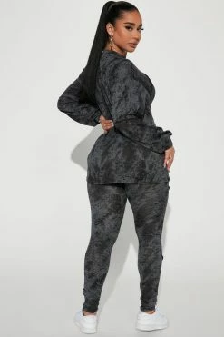 Fashion Nova Legging Sets Here With Chelsea Legging Set - Black