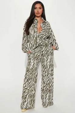 Fashion Nova Wide Leg Sets She' S A Beast Zebra Pant Set - Olive/combo