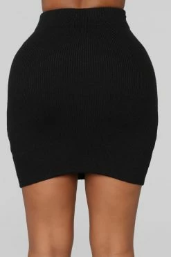 Fashion Nova Cuddle Me Now Skirt Set - Black