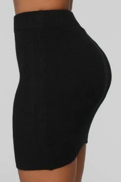 Fashion Nova Cuddle Me Now Skirt Set - Black