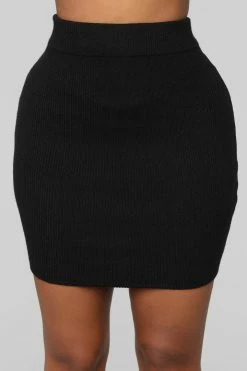 Fashion Nova Cuddle Me Now Skirt Set - Black