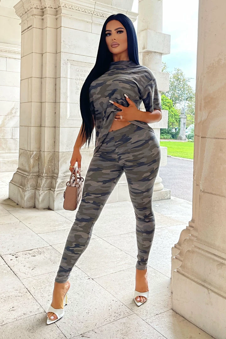 Fashion Nova Chelsea Camo Legging Set - Camouflage