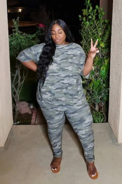 Fashion Nova Chelsea Camo Legging Set - Camouflage