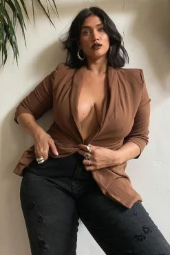 Fashion Nova The Celine Blazer - Brown